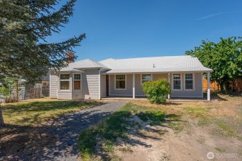 614 E Main Ave , Soap Lake, WA 98851