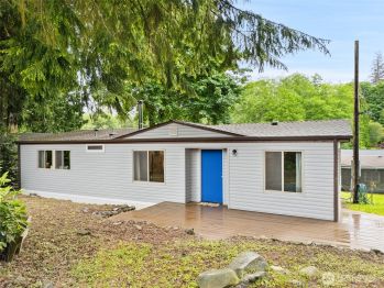 27655 Woodside Road , Kingston, WA 98346