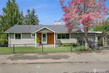 704 Avenue K , Snohomish, WA 98290