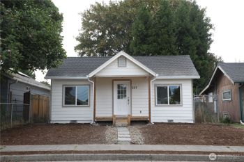 357 19th Avenue , Longview, WA 98632