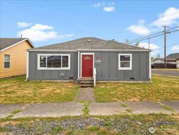 1001 S 6th Avenue , Kelso, WA 98626
