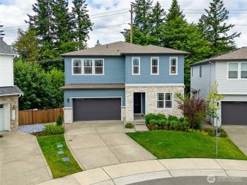27015 235th Place SE, Maple Valley, WA 98038