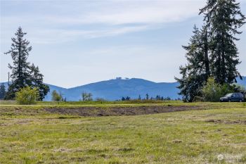 9999 Lofgrin Road , Sequim, WA 98382