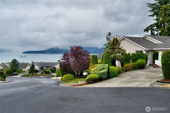 4303 Glasgow Way , Anacortes, WA 98221