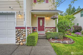 19702 99th St Court E, Bonney Lake, WA 98391