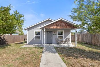 2371 E 7th Avenue , Port Angeles, WA 98362