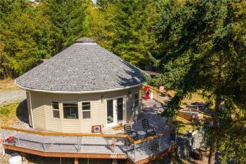 7249 Holiday Boulevard , Anacortes, WA 98221