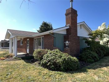 408 W Hemlock Street , Sequim, WA 98382