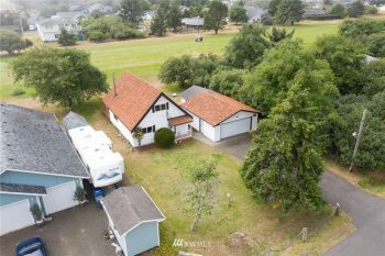 401 Octopus Avenue NE, Ocean Shores, WA 98569