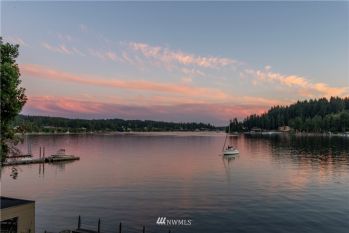 3016 E Bay Drive NW, Gig Harbor, WA 98335