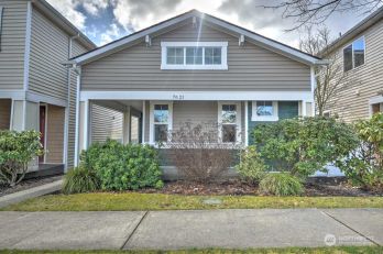 7621 Rushmore Way NE, Lacey, WA 98516