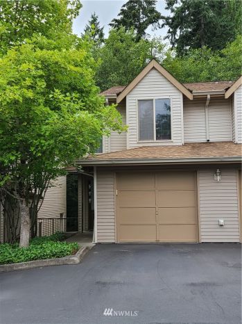 4719 NW Walgren Drive #D101, Silverdale, WA 98383