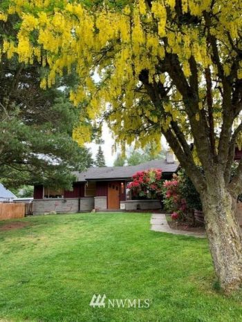 1837 N 199th Street , Shoreline, WA 98133