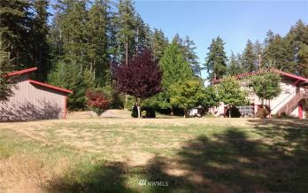 17709 Suquamish Way NE, Suquamish, WA 98392