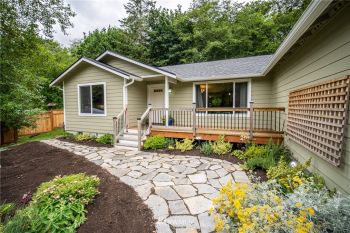 17987 Purves Avenue NE, Suquamish, WA 98392