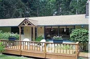 2255 White Fir Place , Freeland, WA 98249