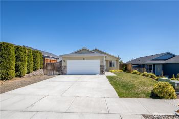 557 N Montclair Avenue N, East Wenatchee, WA 98802