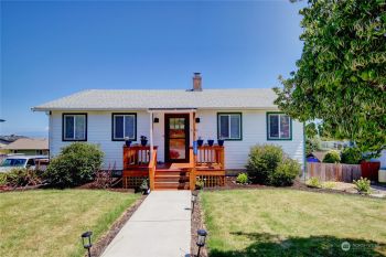 1551 Watkins Drive , Camano Island, WA 98282