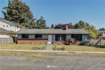 511 S Cascade Avenue , Granite Falls, WA 98252
