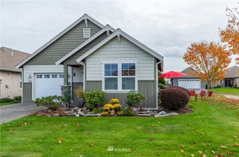 1310 SW Windsor Street , Oak Harbor, WA 98277