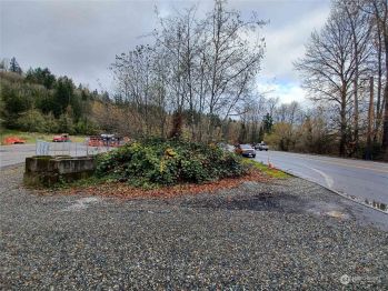 1321 W Valley Highway S, Auburn, WA 98001