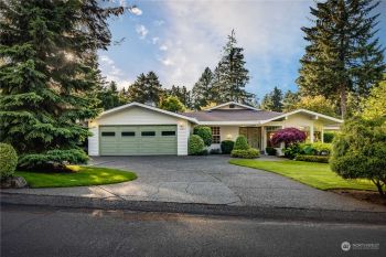 4910 90th Avenue W, University Place, WA 98467
