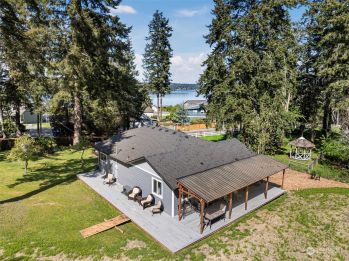 934 Gway Drive , Fox Island, WA 98333