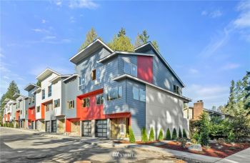 19305 7th Avenue W #B2, Lynnwood, WA 98036