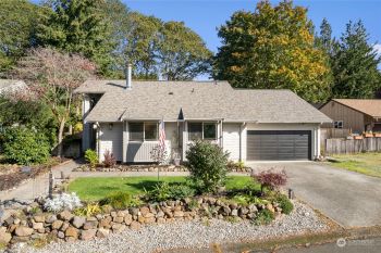 105 Lila St , Steilacoom, WA 98388