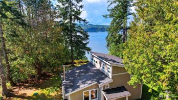 30365 Gamble Place NE, Kingston, WA 98346-9577