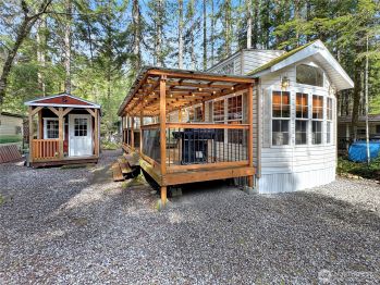 25 4 Drial Loop , Deming, WA 98244
