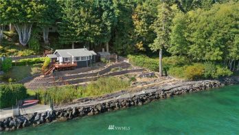 27124 Washington Boulevard NE, Kingston, WA 98346