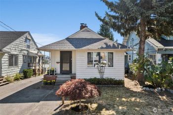652 Highland Ave , Bremerton, WA 98337-1823