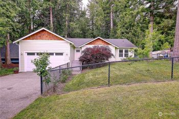 1360 Pilchuck Drive , Camano Island, WA 98282