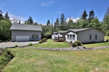 1677 Lancaster Road , Freeland, WA 98249