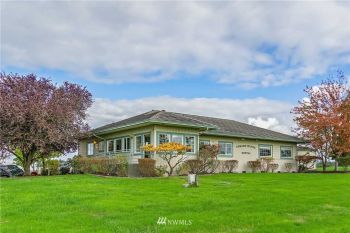 810 Rekdal Road , Camano Island, WA 98282