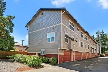 843 N 145th Lane , Shoreline, WA 98133