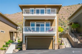 9281 Riverview Way NW #D-20, Quincy, WA 98848