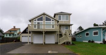 494 Ocean Shores Boulevard NW, Ocean Shores, WA 98569