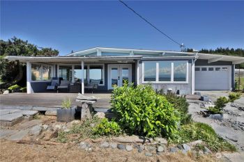4975 Pointe Place , Freeland, WA 98249