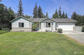 120 Shawnee Lane , Camano Island, WA 98282-7685