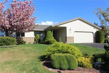 1380 Eastmont Avenue #1302, East Wenatchee, WA 98802