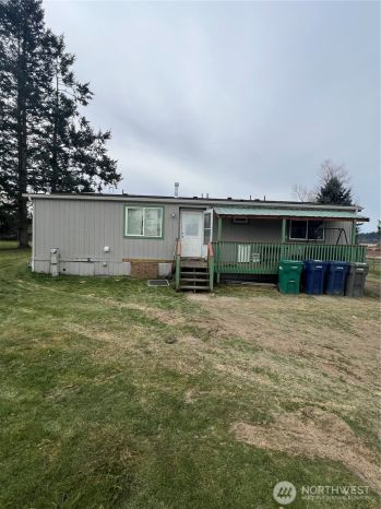 120 Aspen Lane S, Pacific, WA 98047
