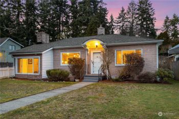 728 N 190 Street , Shoreline, WA 98133