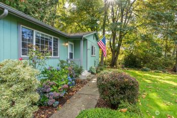 3157 Glacier Lane , Camano Island, WA 98282