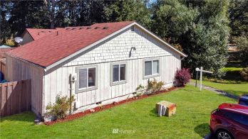 4911 Cottage Lane SE, Lacey, WA 98503