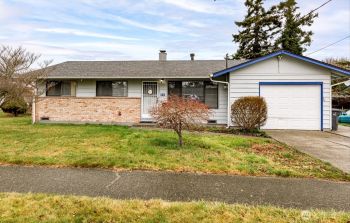 66 SW 8th Avenue , Oak Harbor, WA 98277