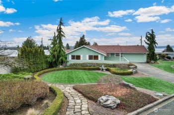 1749 N James Street , Tacoma, WA 98406