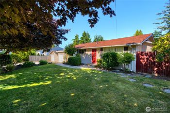 2317 D Avenue , Anacortes, WA 98221