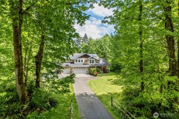 5215 E Lake Bosworth Dr , Snohomish, WA 98290